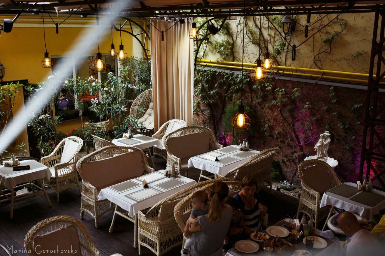 Allureinn Hotel And Spa TTchernivtsi Extérieur photo