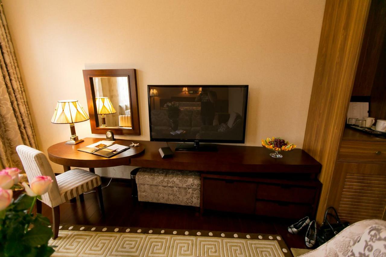 Allureinn Hotel And Spa TTchernivtsi Extérieur photo