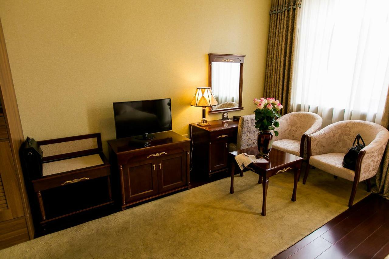 Allureinn Hotel And Spa TTchernivtsi Extérieur photo