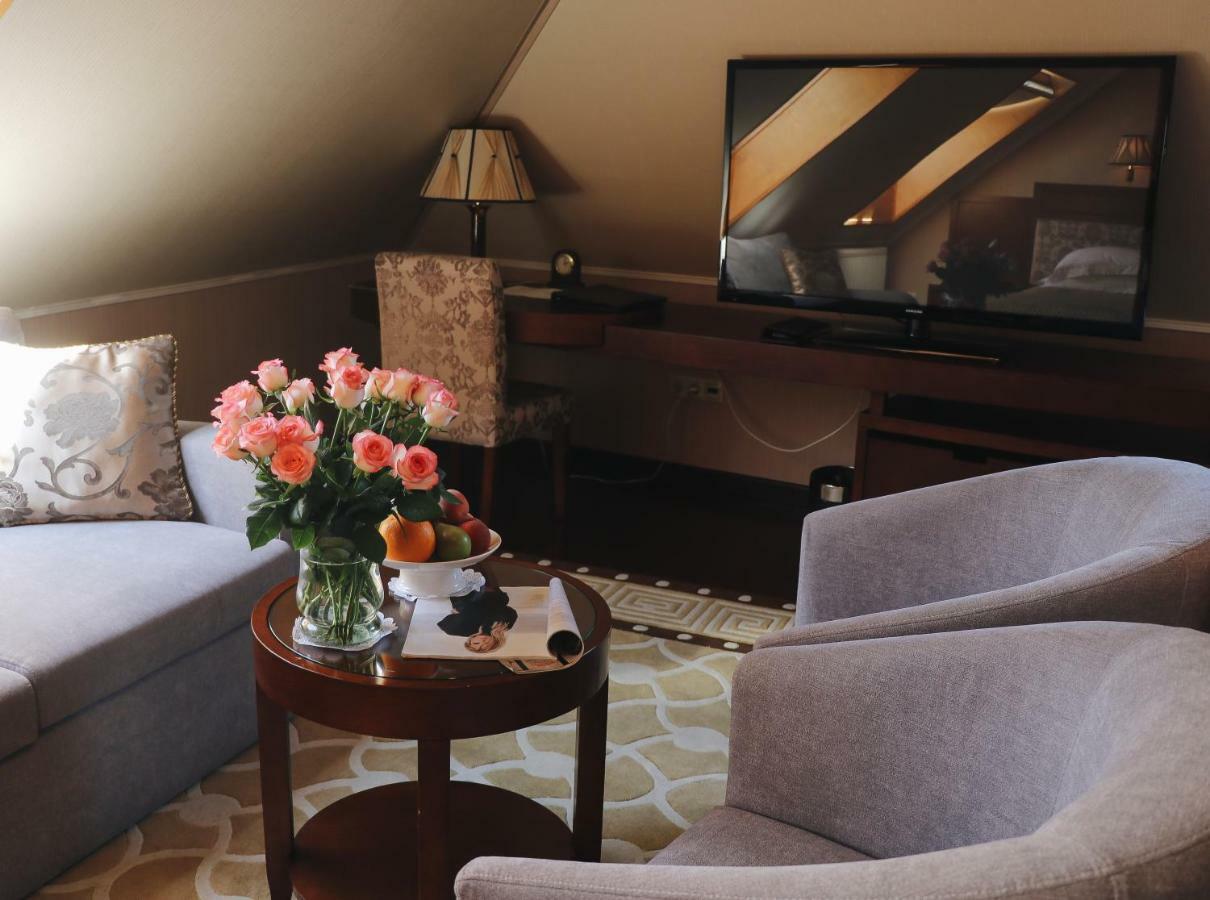 Allureinn Hotel And Spa TTchernivtsi Extérieur photo